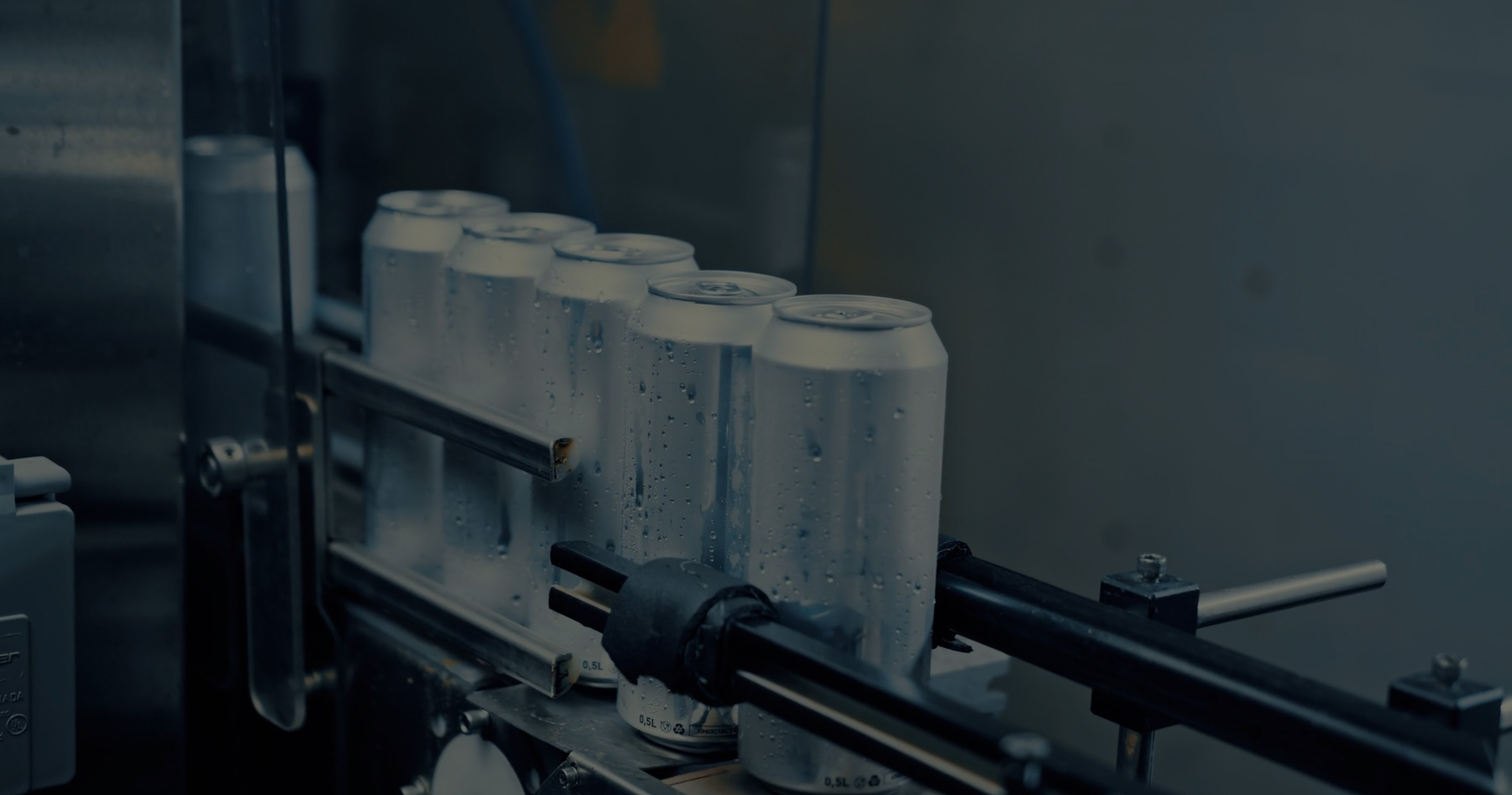 Aluminium bottles and fresh water